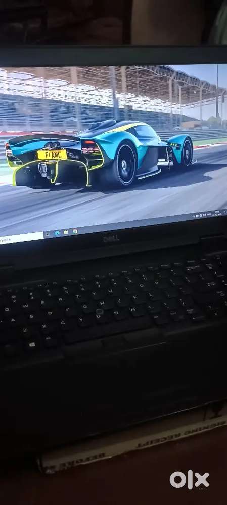 Dell Precision laptop i7 8th Generation 4GB nvidia Graphics 512 ssd