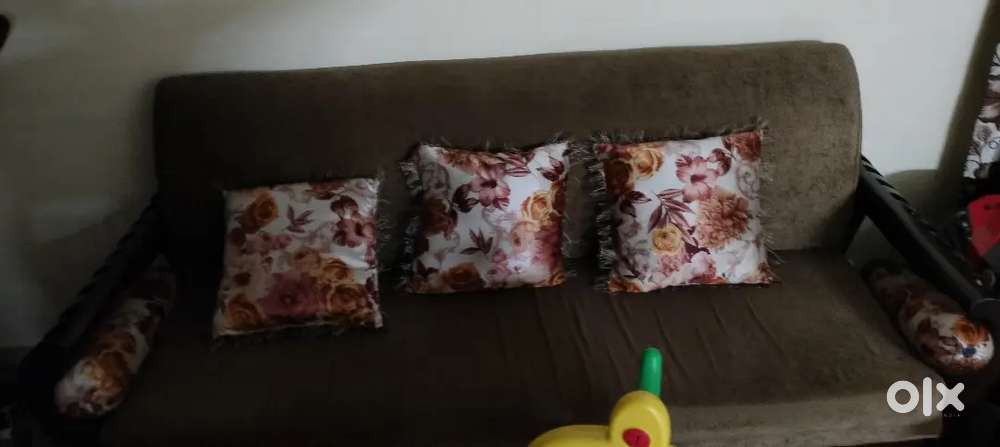 Sofa (3+1+1) seater