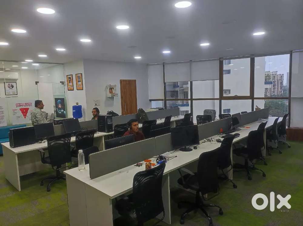 Specious Furnished Office For Rent In JuiNagar
