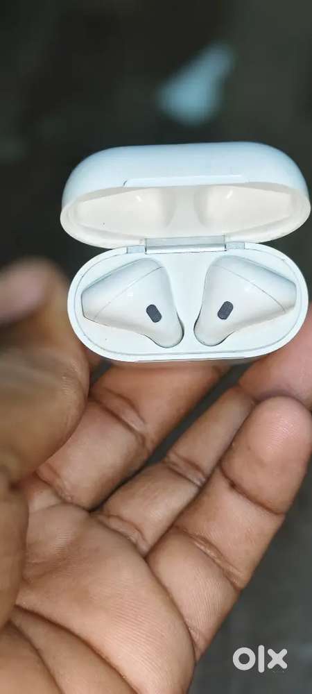 Apple airbuds headphones