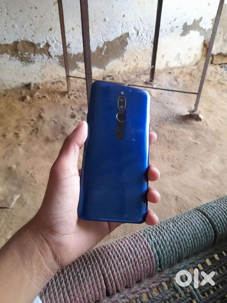 Redmi8  4 64gb m