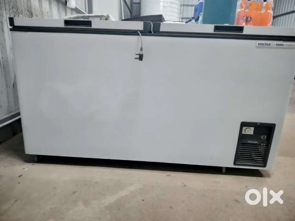 VOLTAS 400LT FREEZE BOX
