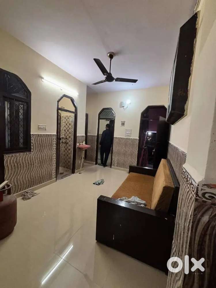 Independent 2bhk flat for rent in new ashok nagar