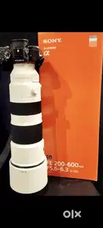 Sell: Sony 200-600 lens 5 months old