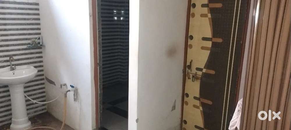 One room set for rent