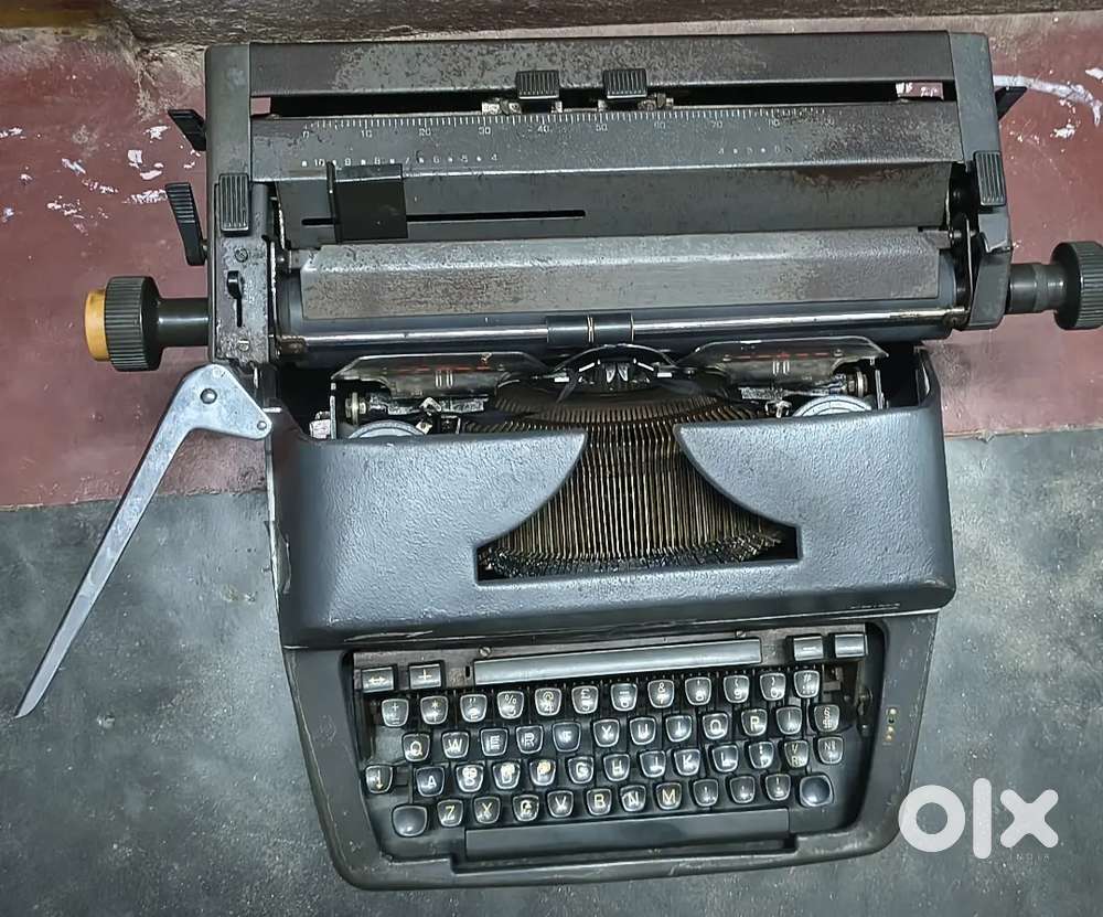 Type Writer Machines