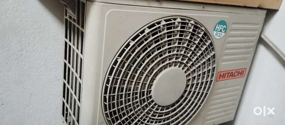 Hitachi AC