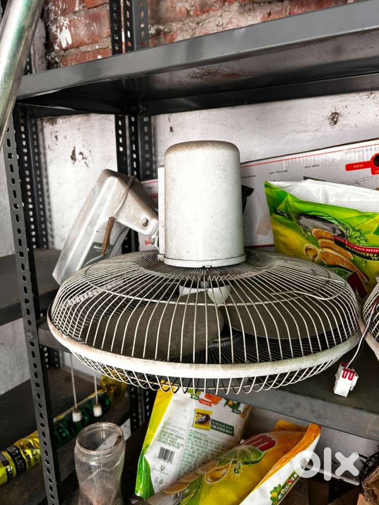 2 Khaitan merlin wall fans