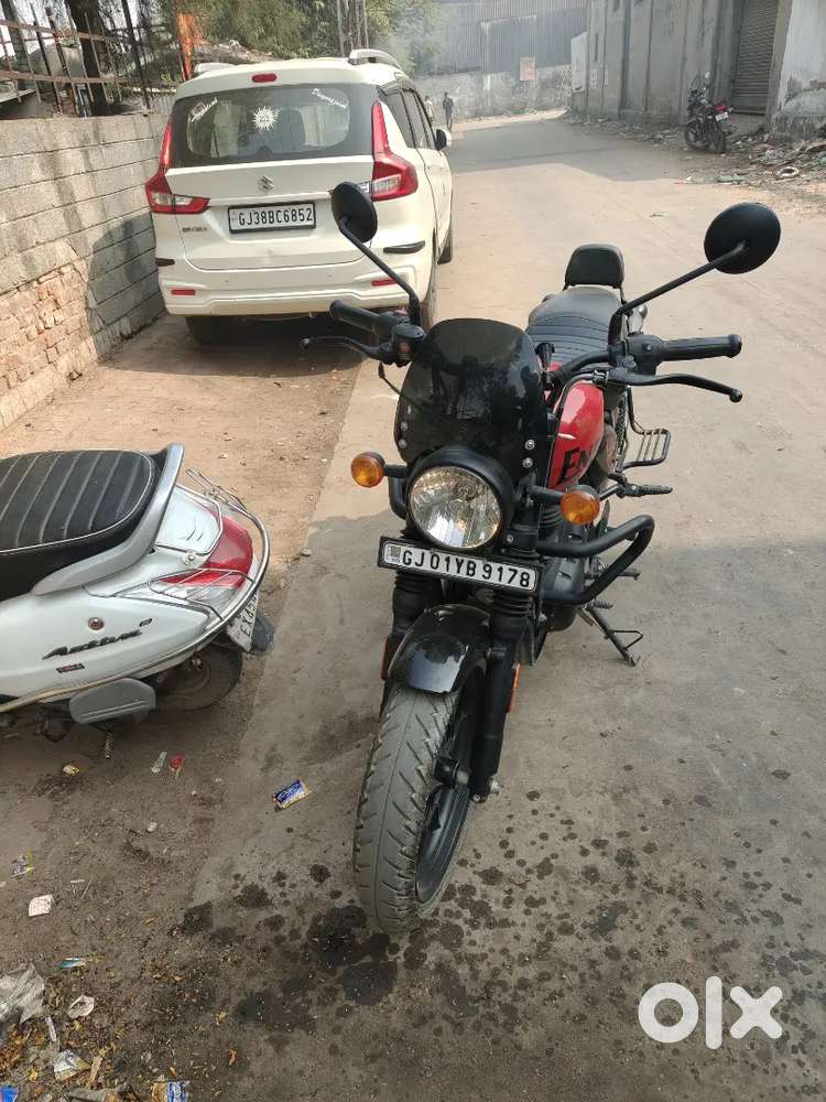 Hunter 350 top model