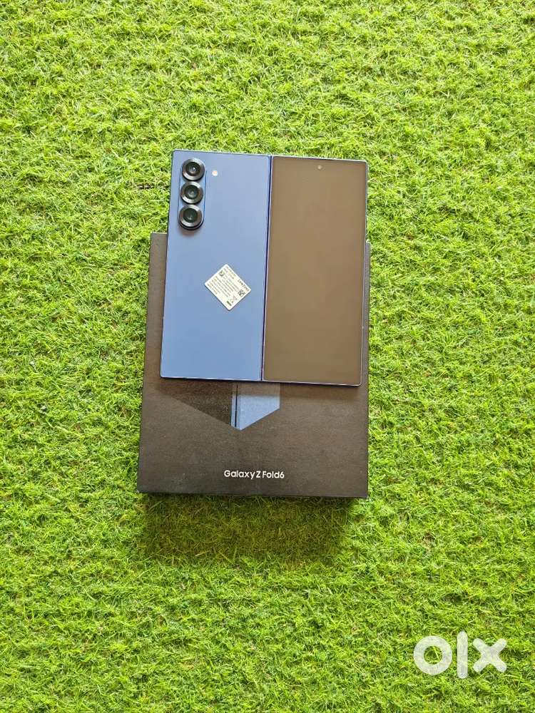 SAMSUNG GALAXY FOLD 6 512GB BLUE WITH FEW SCRATCHES ,PLS CHECK IMAGES