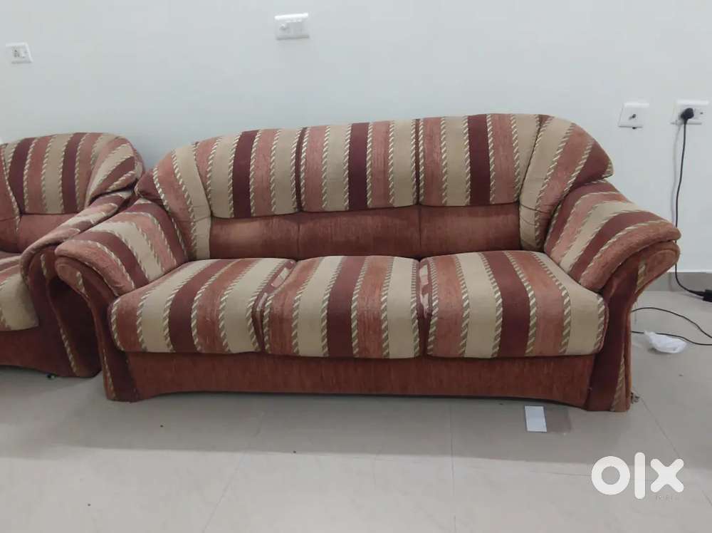 Sofa set 3+1+1 very heavy wood carpenter made in electronic city
