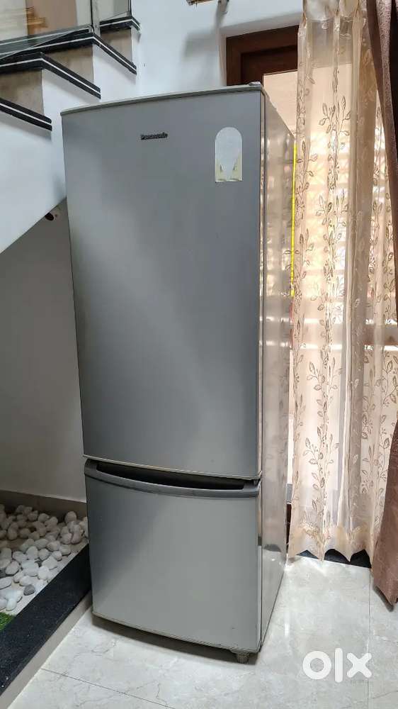 PANASONIC NR-BT263 BRILIANT 2-DOOR bottom freezer