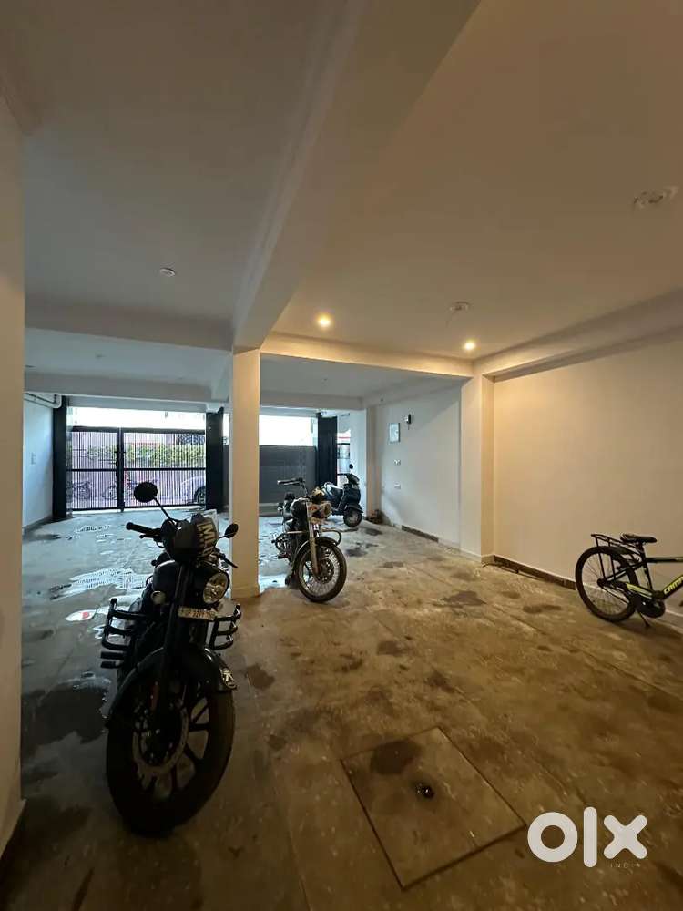 Room rent par dekhwana hai