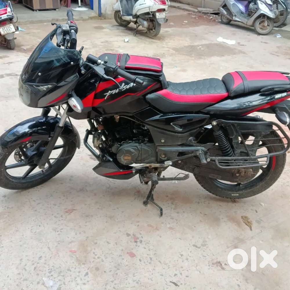 Bajaj pulsar 125 CC, good condition