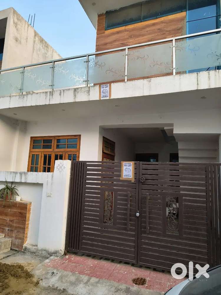 2bhk indipendent house for rent in yes park city