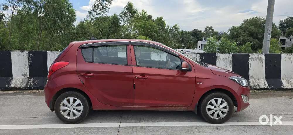 Hyundai i20 2013 Petrol 80000 Km Driven