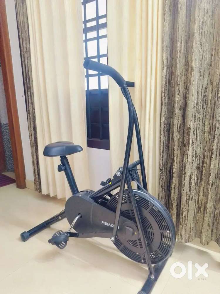EXCERCISE CYCLE machine