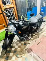 Royal enfield classic 350- Stealth black edition