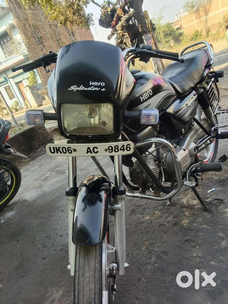 Bike dekh lo kafi achu candisan hai