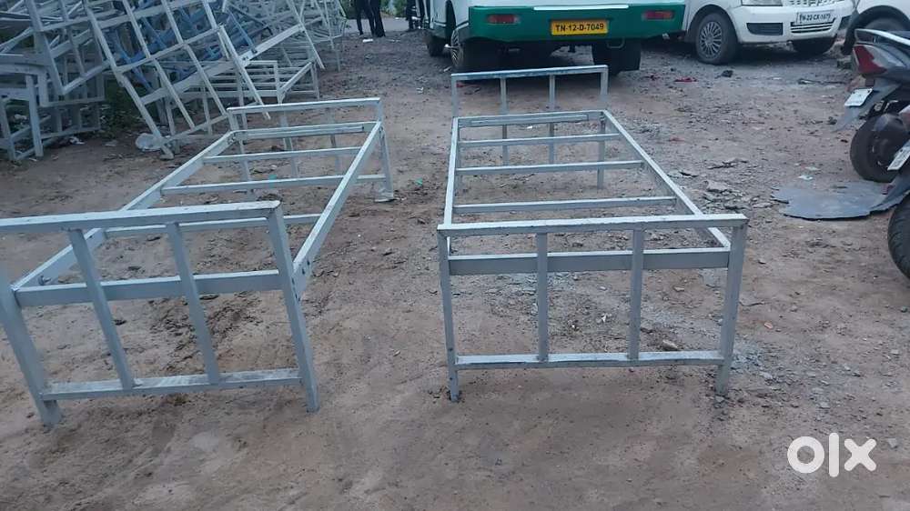 Heavy gauge iron cots for sale