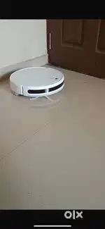 Robotic vaccum cleaner . Wireless wifi connection.
