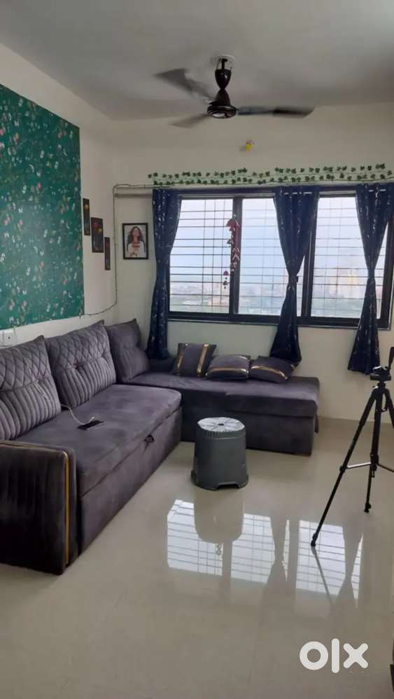 I Need a pg girl who vegetarian in one bhk flat