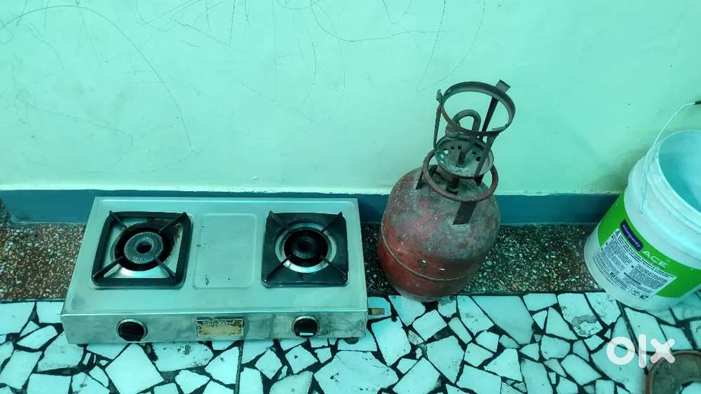 Steel chulha 2 burner ka aur cylinder