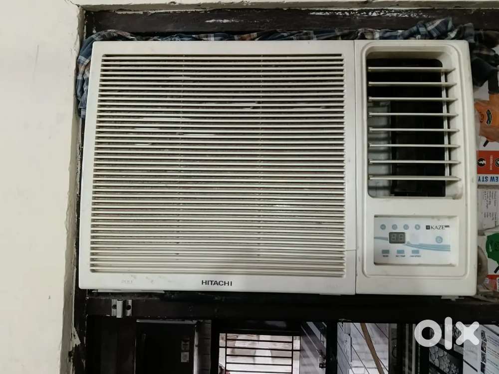 Hitachi 1 ton Window AC good condition and working condition