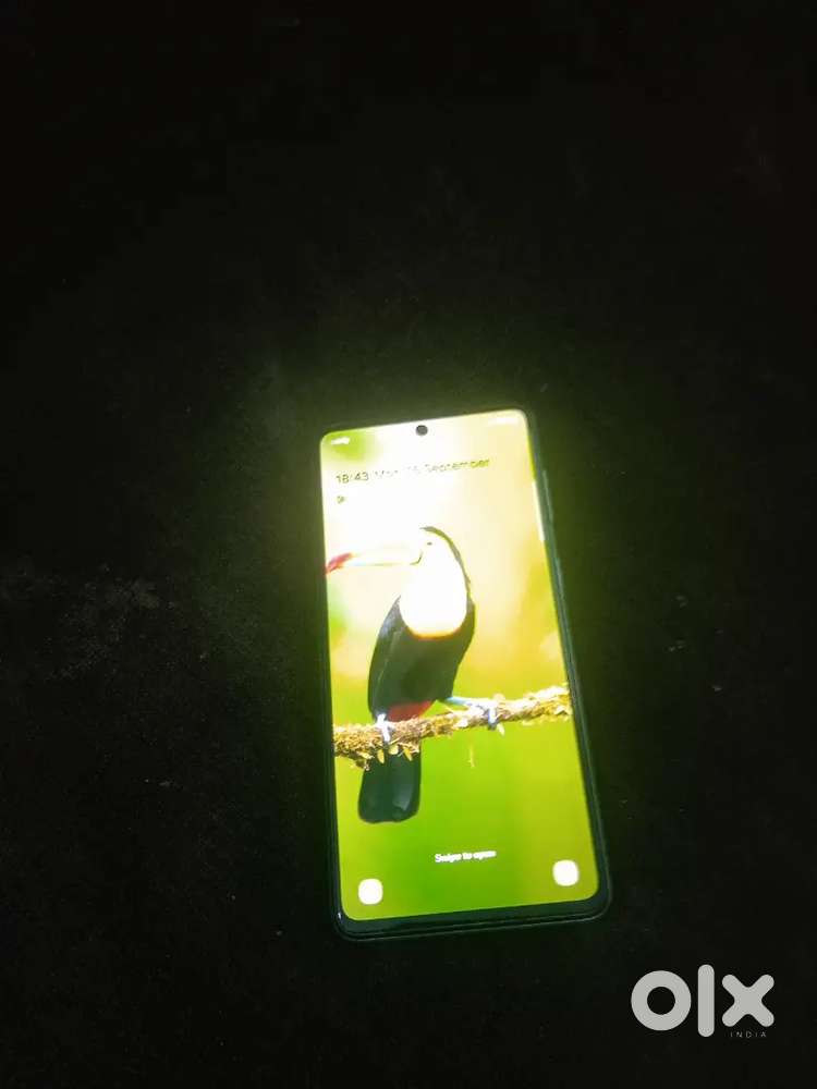 Samsung  f54.5g.8.gb.ram.256.storagebax.fulkeit