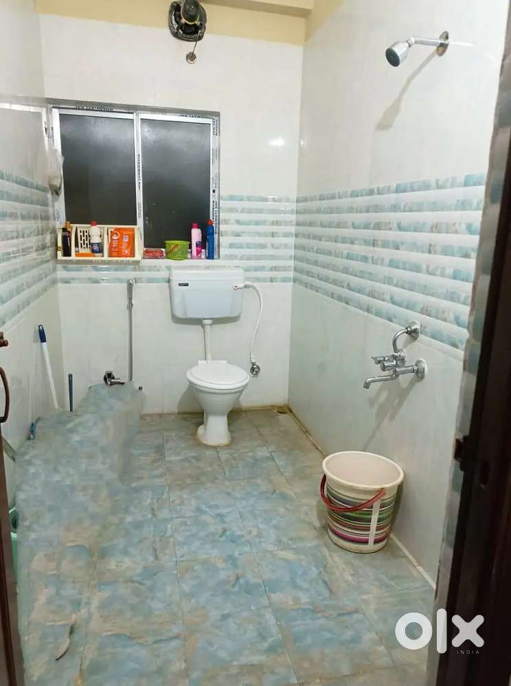 Looking for a female roommate