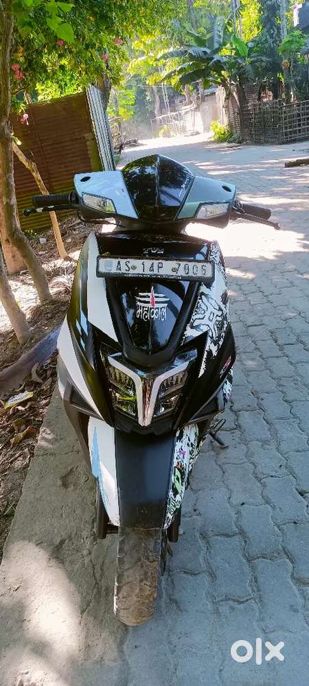 tvs ntorq race edition