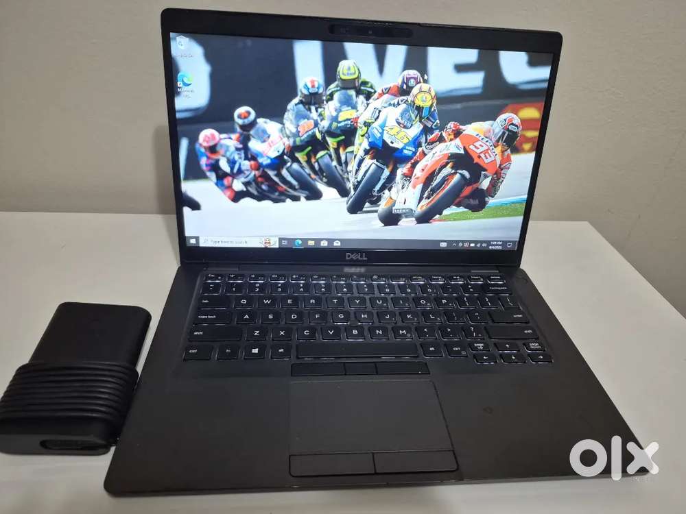 Dell laptop 5400 i5-8th 16gbram 256gb