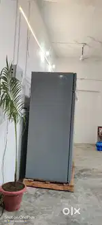 Commercial fridge h