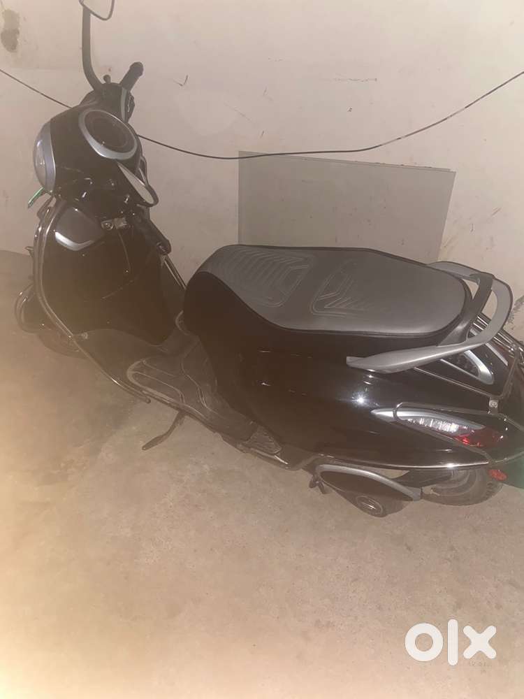 Bajaj Chetak electrical