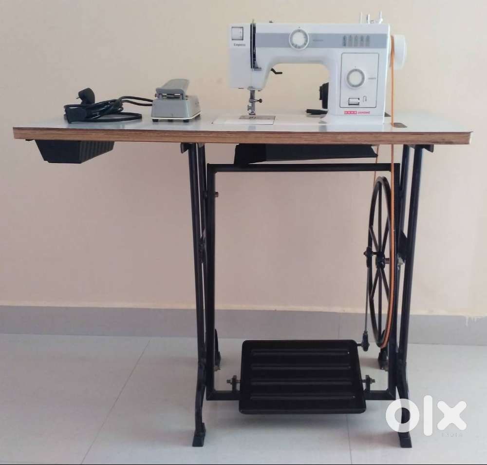 Sewing Machine - Usha Janome Empress with table and motor