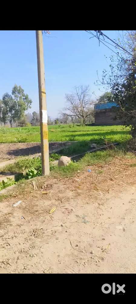 4 marla plot for link road lower barnai jammu
