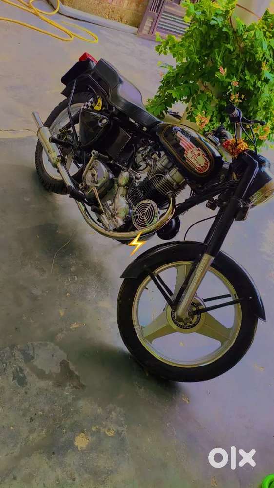 Total genuine bike Full online record wit rc and insurance no passing