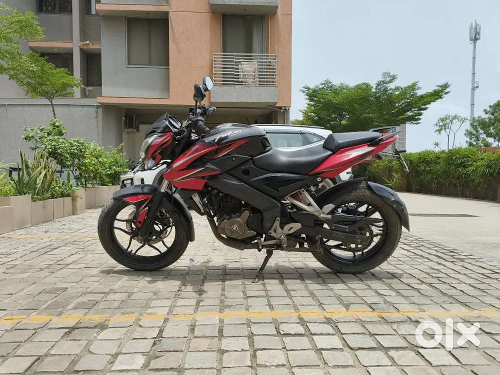 Baja Pulsar NS 200