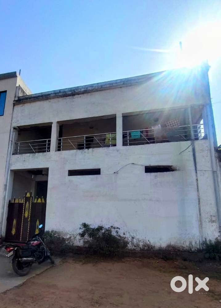 4bhk ( 2 rooms , 2 bathroom each flor)