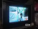 LG FLATRON  T. V.