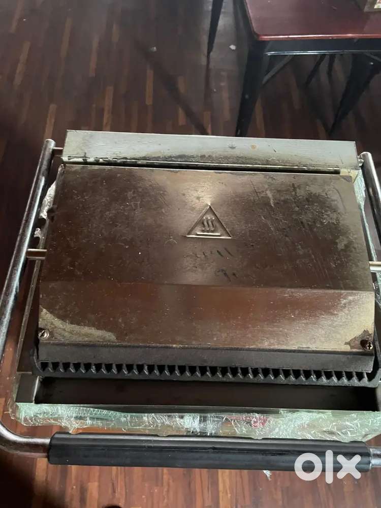 New commercial sandwich griller