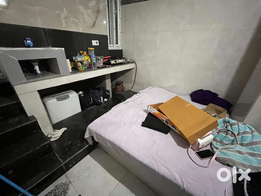 1rk Furnished Room near Nsez, Jaypee