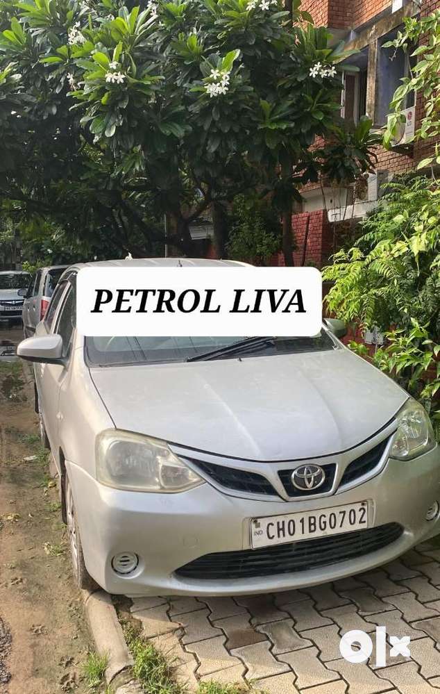 Toyota Etios Liva, 2016, Petrol