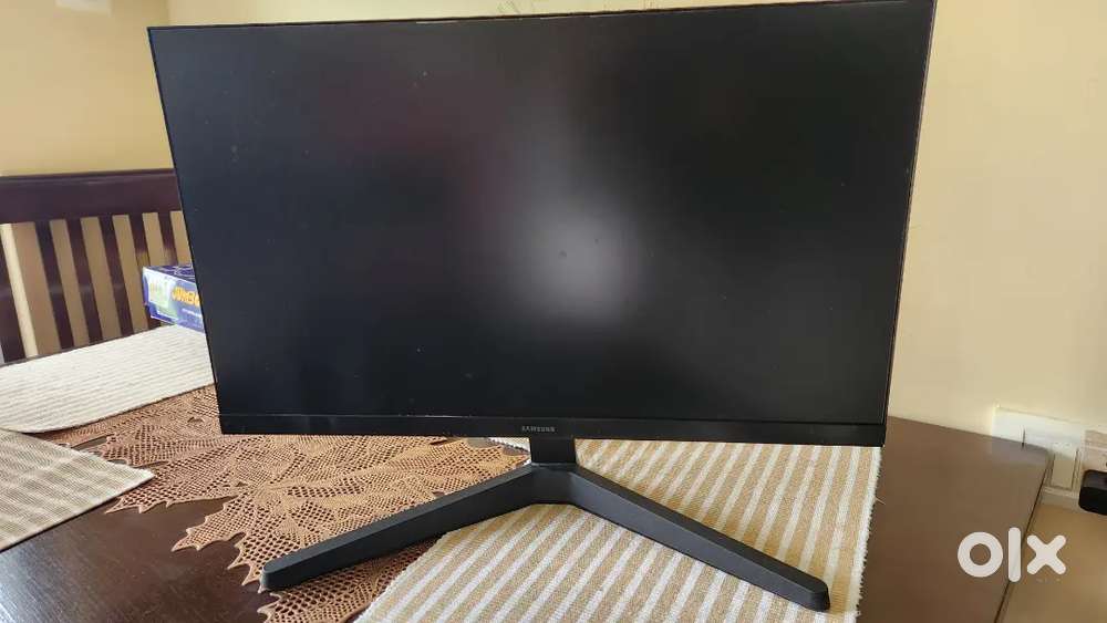 Samsung 22 inch Full HD Monitor (Free portronics HDMI cable)
