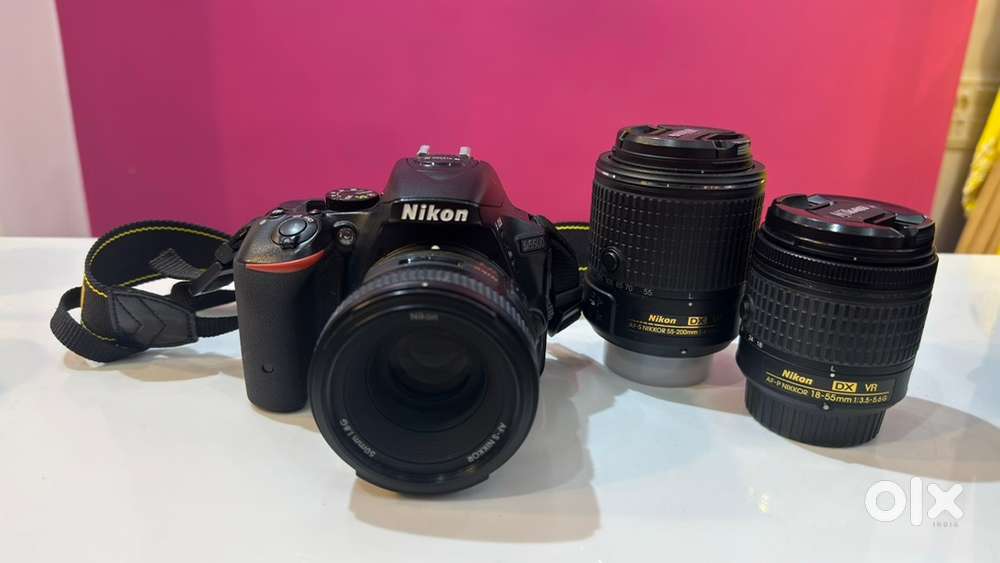 Nikon D5500 DSLR - Almost new
