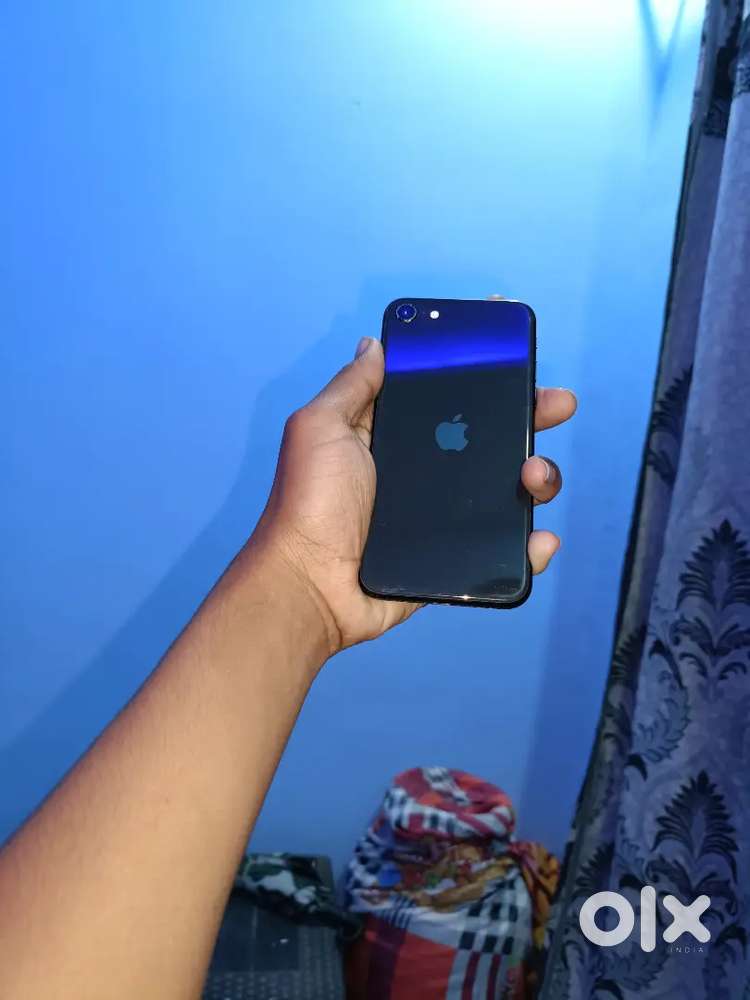 I phene se condition 2020 battery health 75