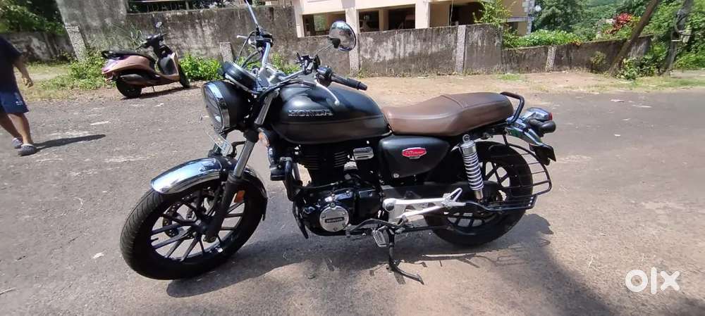 CB350 Highness 2022 Model less driven. Well maintained
