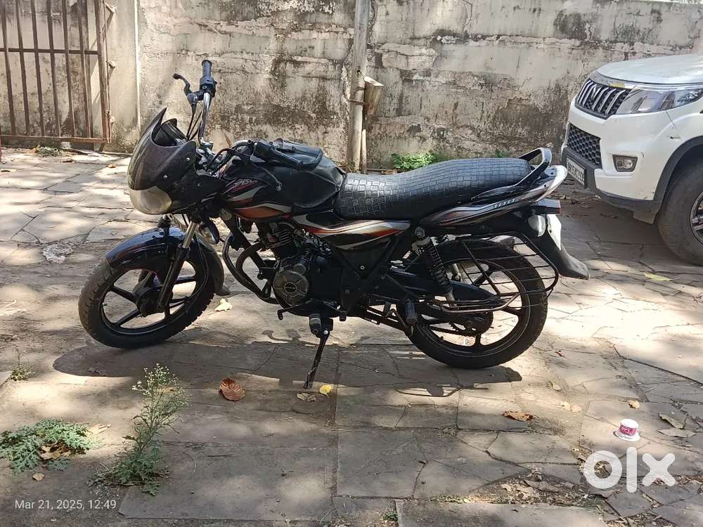 Discover Running condition bike full maintained by one hand use