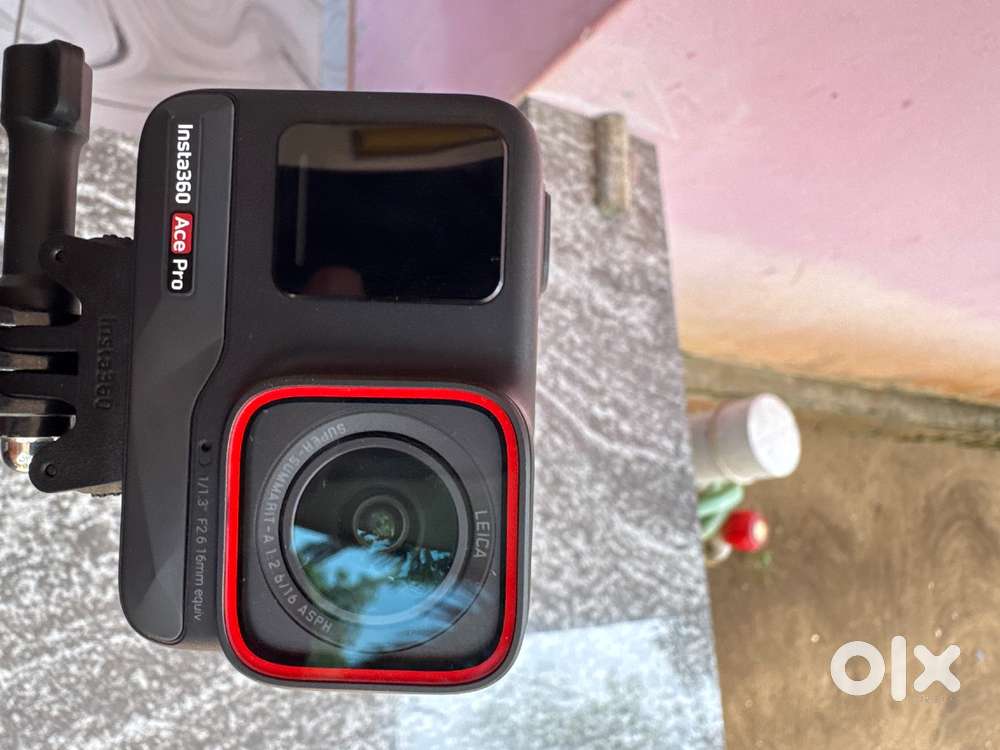 Insta360 ace pro