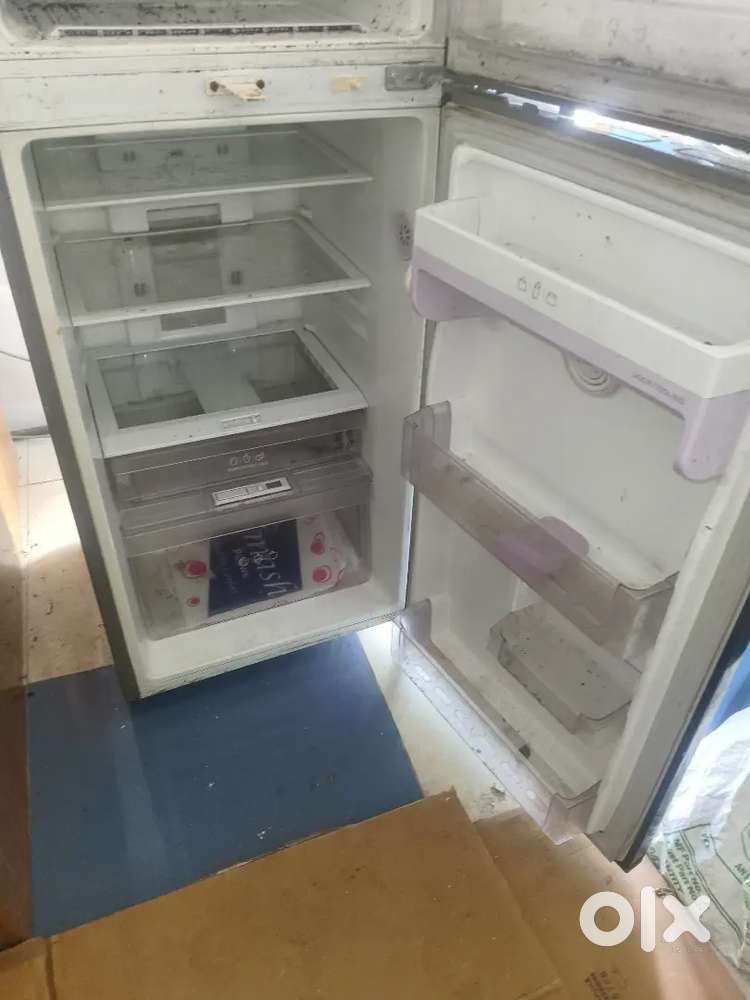 Double door fridge